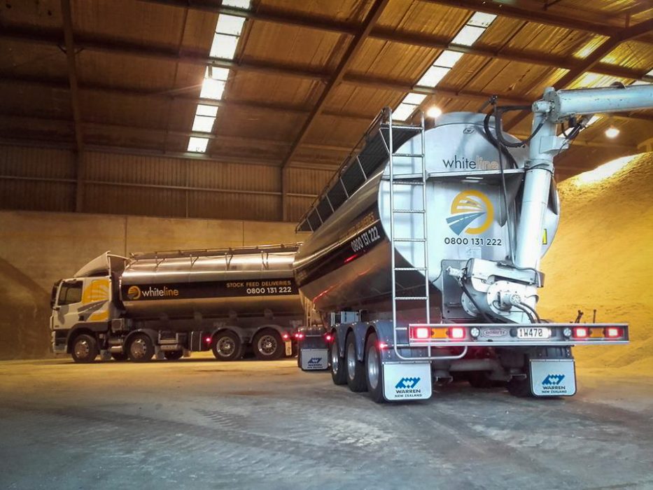 Stock Feed Delivery - Whiteline Transport | Bulk Feed Transport